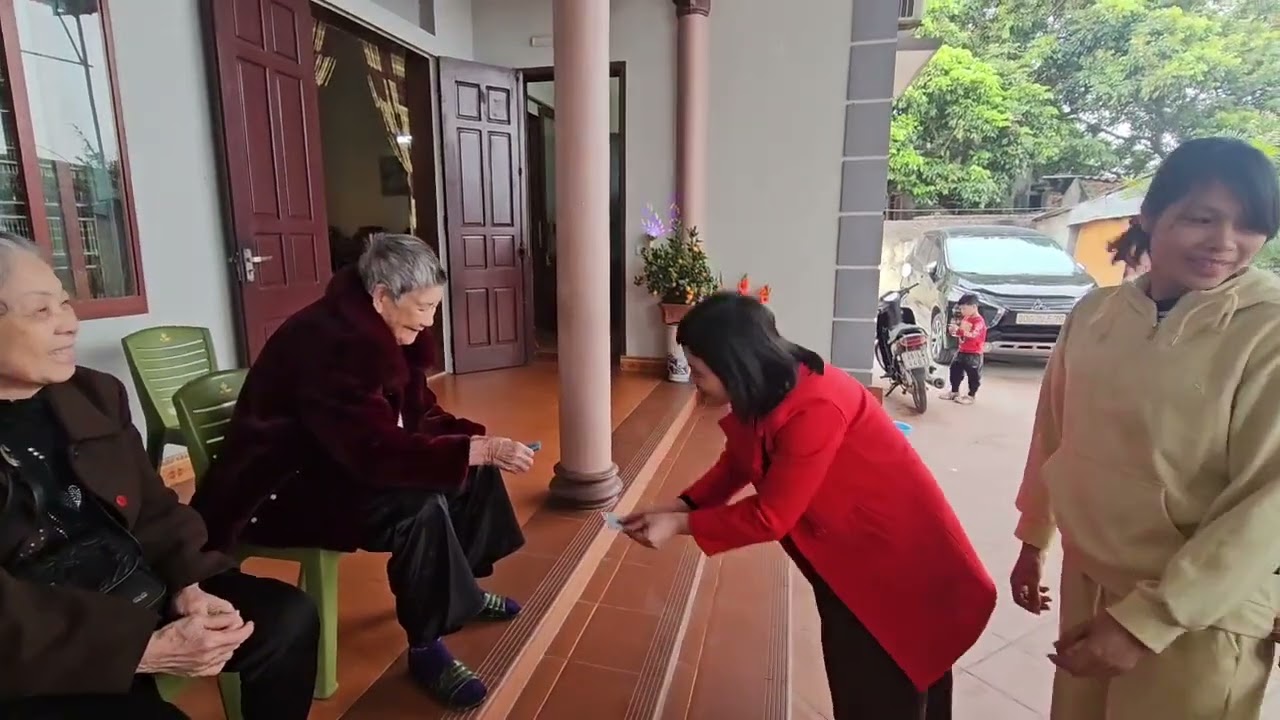 Mùng tuổi đầu  xuân 2