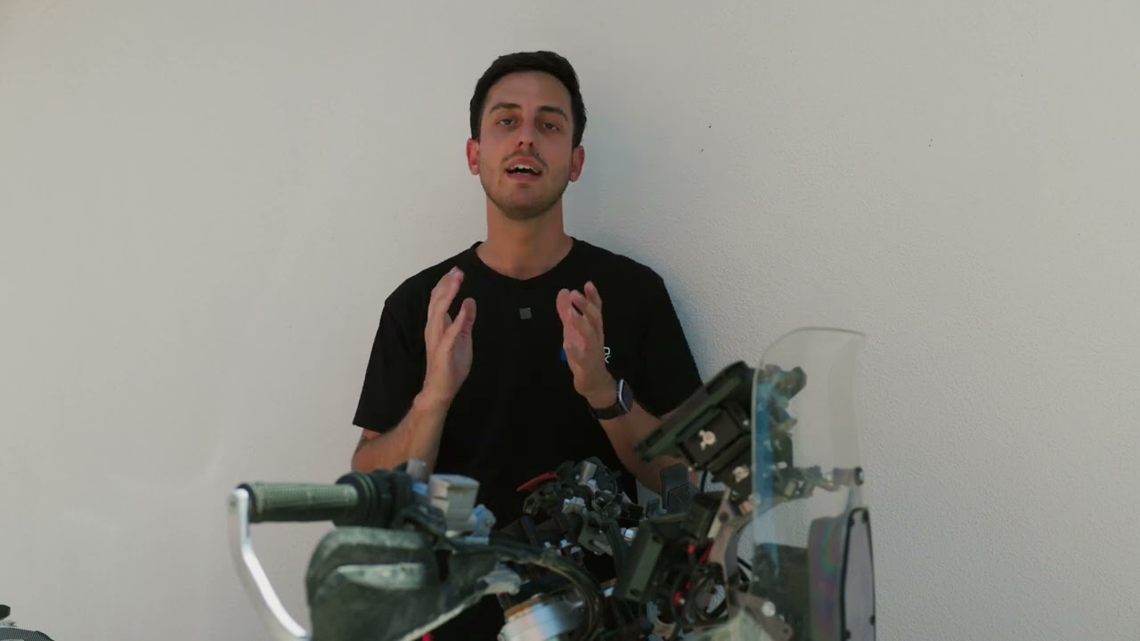 Quad Lock - How to install the Motorcycle Waterproof Wireless Charging Head