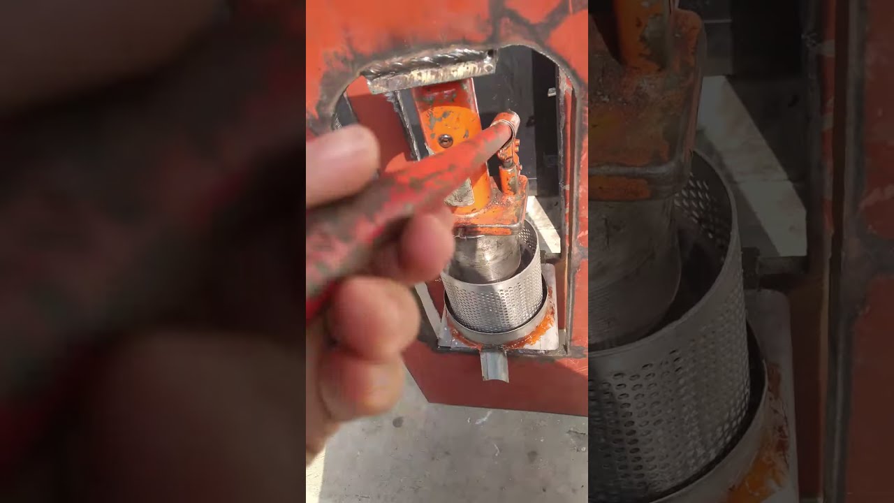 Aceite de coco en fr&iacute;o coco seco prensado