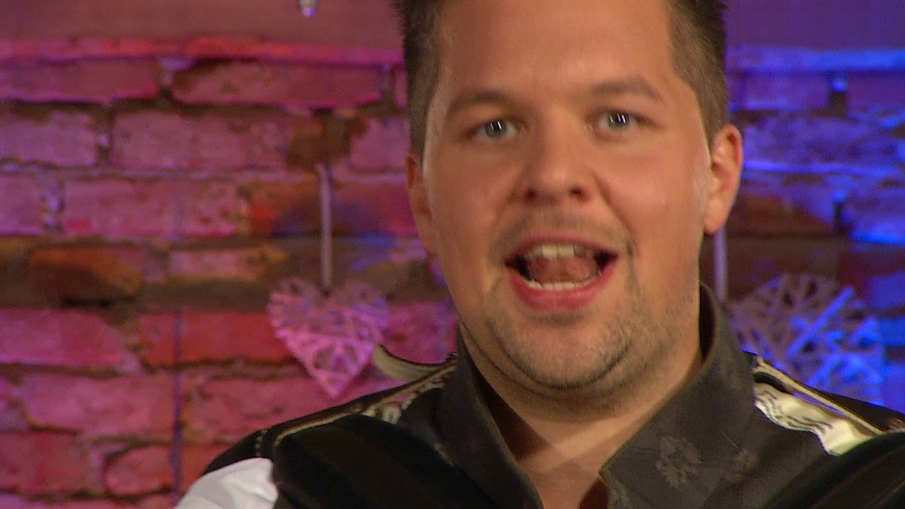 MARKUS KROIS - Dirndln in an Dirndlg'wand