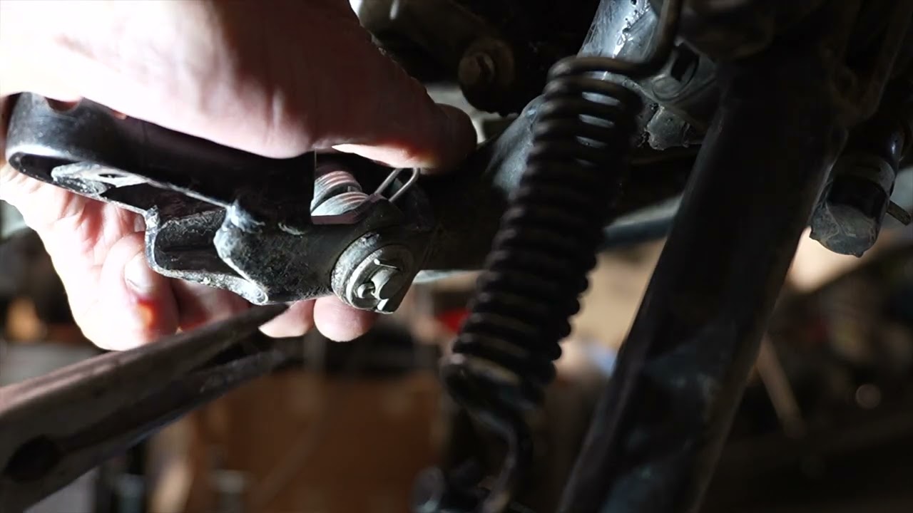 Honda XR150L Foot Peg Installation DIY