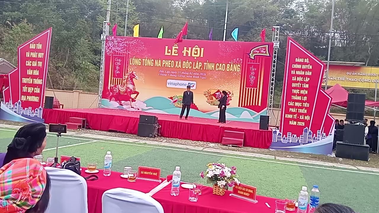 Hát chúc mừng ngày hội moi người cùng nghe nhé 