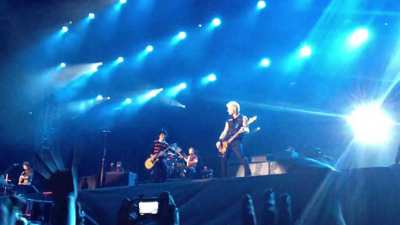 Green Day live @ Rock in Roma 2013 (Full Show) | Ippodromo Capannelle, Rome, Italy [06/05/2013]