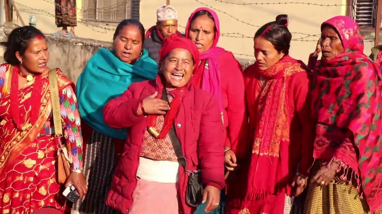 बाबियाचौर हाट बजारमा रण ब भन्डारी संग अनरूपा रावलको बेजोड देउडा प्रस्तुती  #deuda_live #deuda_songs