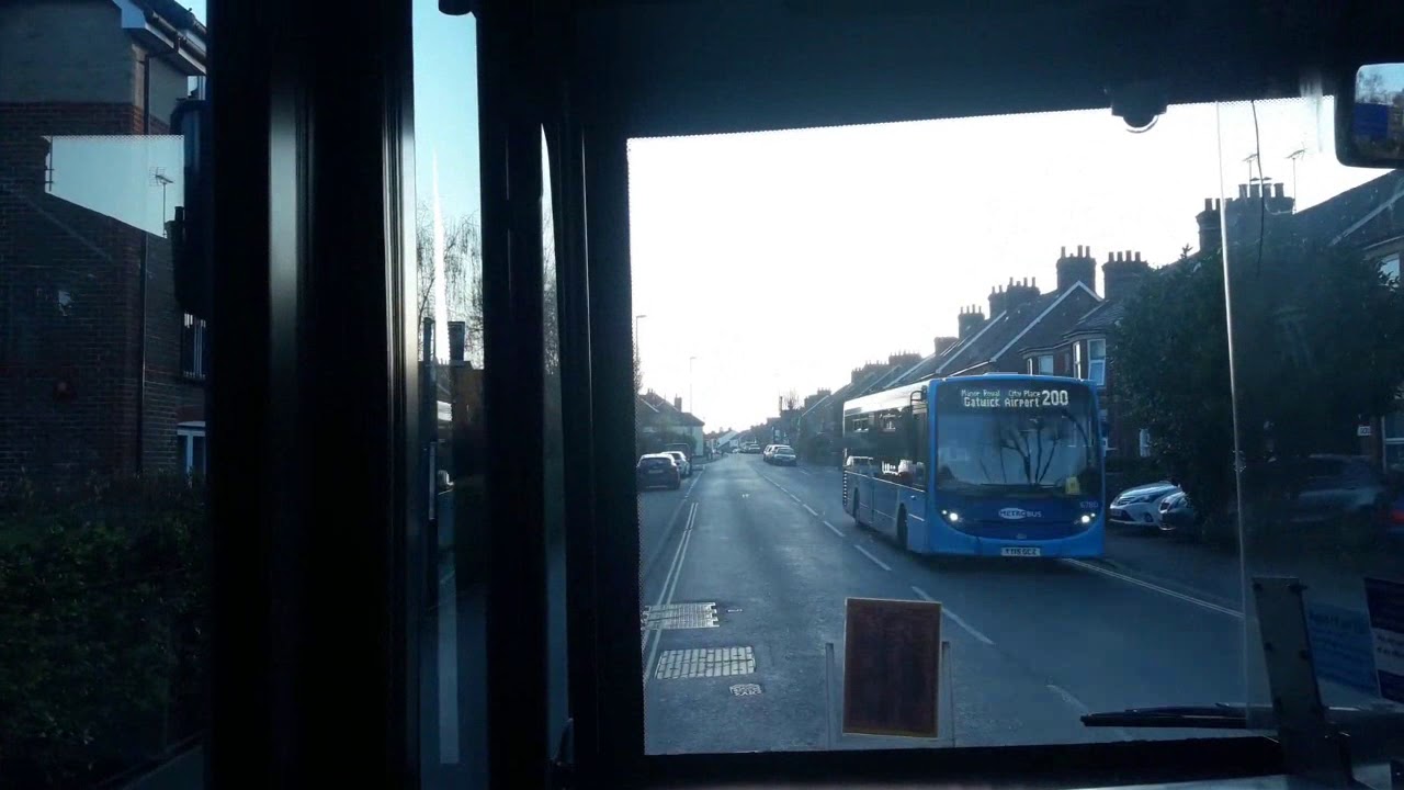 🇬🇧 BUS ROUTE TIMELAPSE | Metrobus Crawley Gatwick Direct 200: Gatwick Airport » Horsham