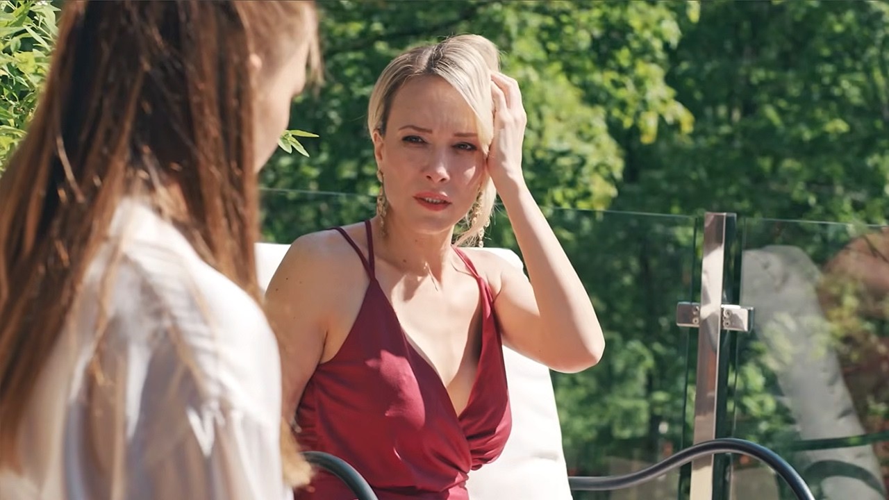 TODOS ESTABAN ENAMORADOS DE ESTA MUJER ESPECTACULAR… Y ESTABAN DISPUESTOS A MATAR A SUS RIVALES