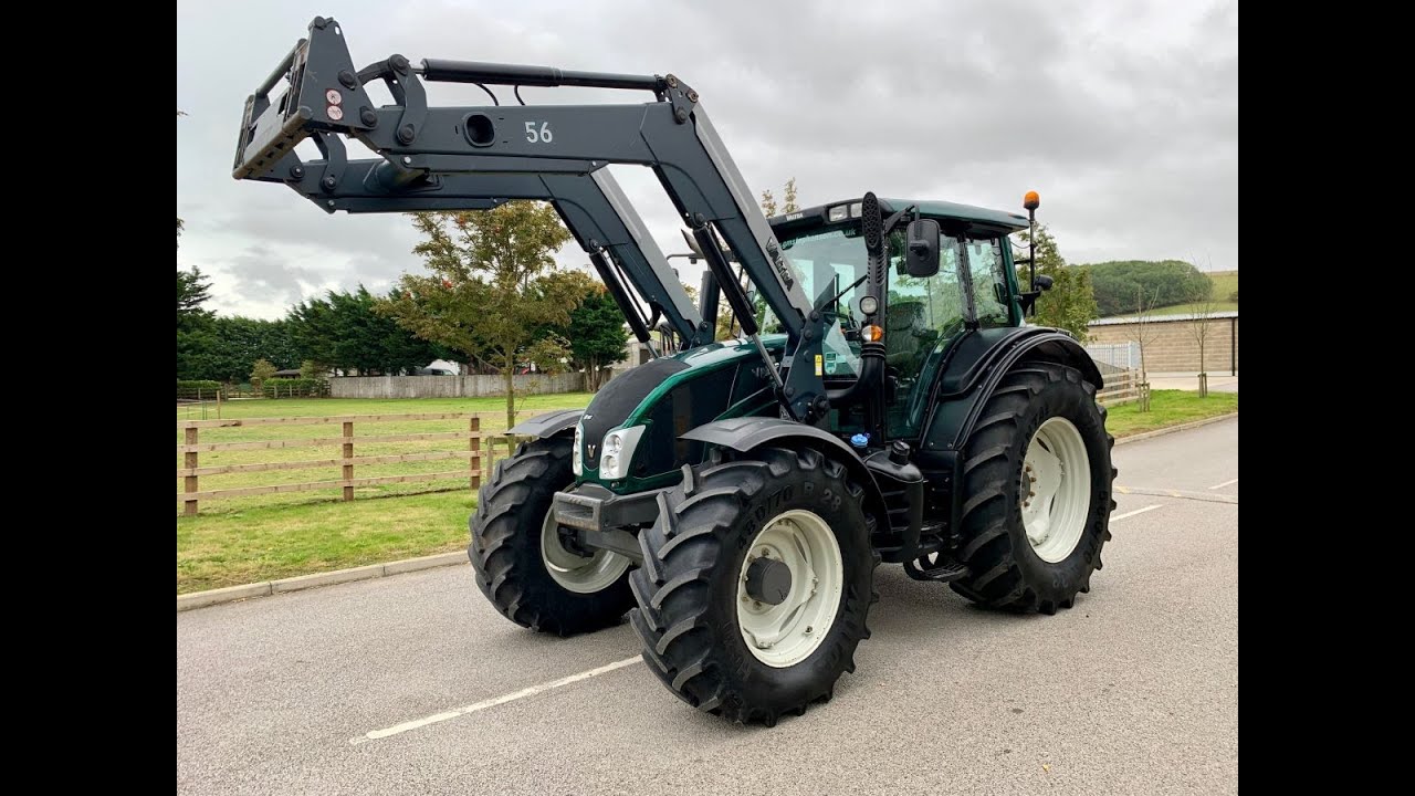 Valtra N143 Hi-Tech Tractor