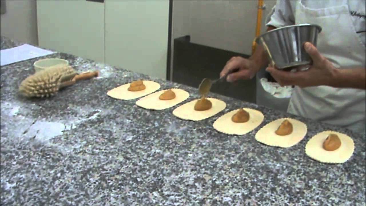 Les chaussons aux pommes traditionnels