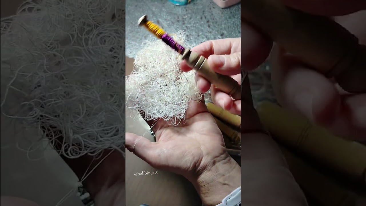 No hay que echar tanto hilo, encaje de bolillos 