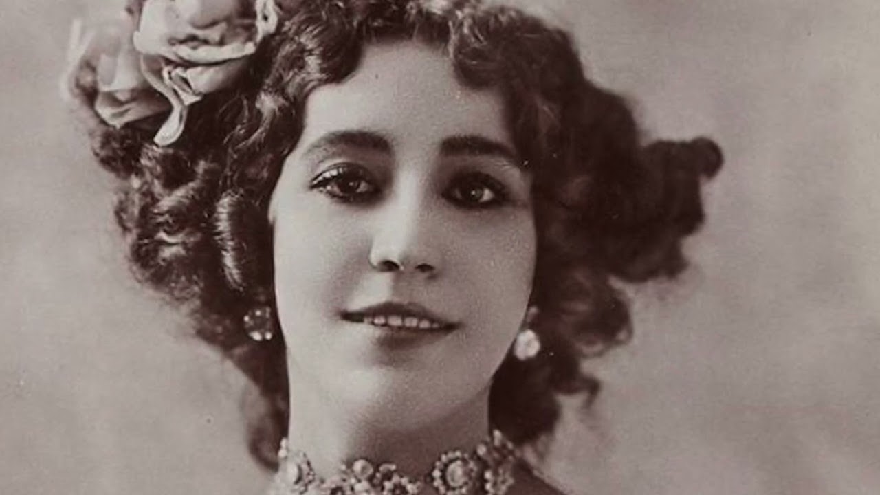 Жизнь знаменитой куртизанки и авантюристки 19 века Лолы Монтес, которая круче захватывающего сериала