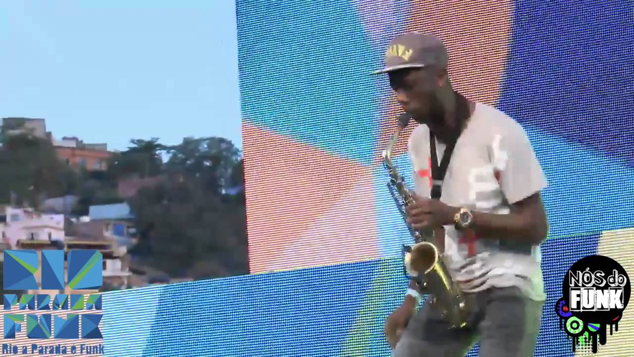 RIO PARADA FUNK 2014 - Apresenta&ccedil;&atilde;o Chakal do Sax (Mega Medley Funk)