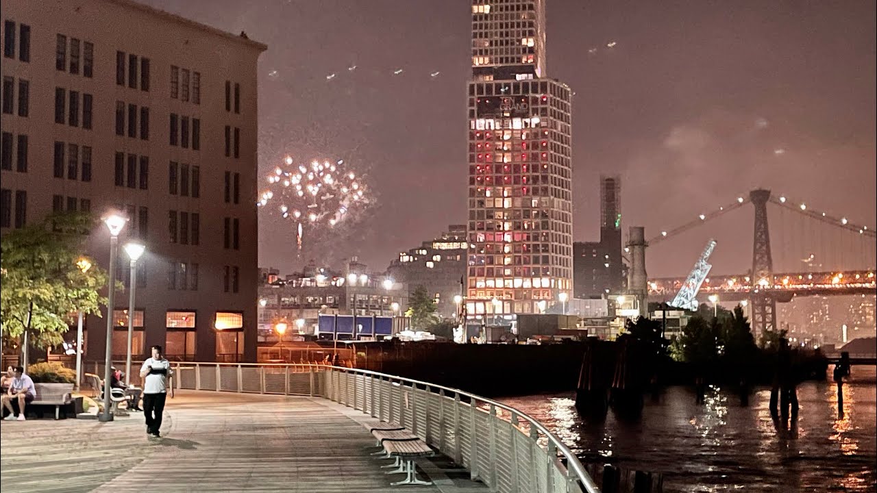 Live in NYC (July 4, 2021) 🇺🇸 - Macy&rsquo;s 4th of July Fireworks from Brooklyn #1