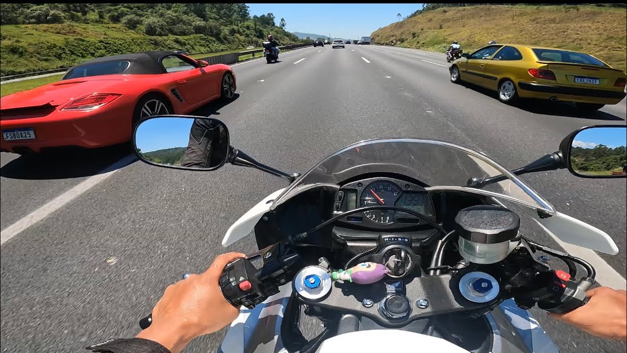 3 CBR Brincando com a PORSCHE na rodovia bandeirantes, anda muito 🚀😱
