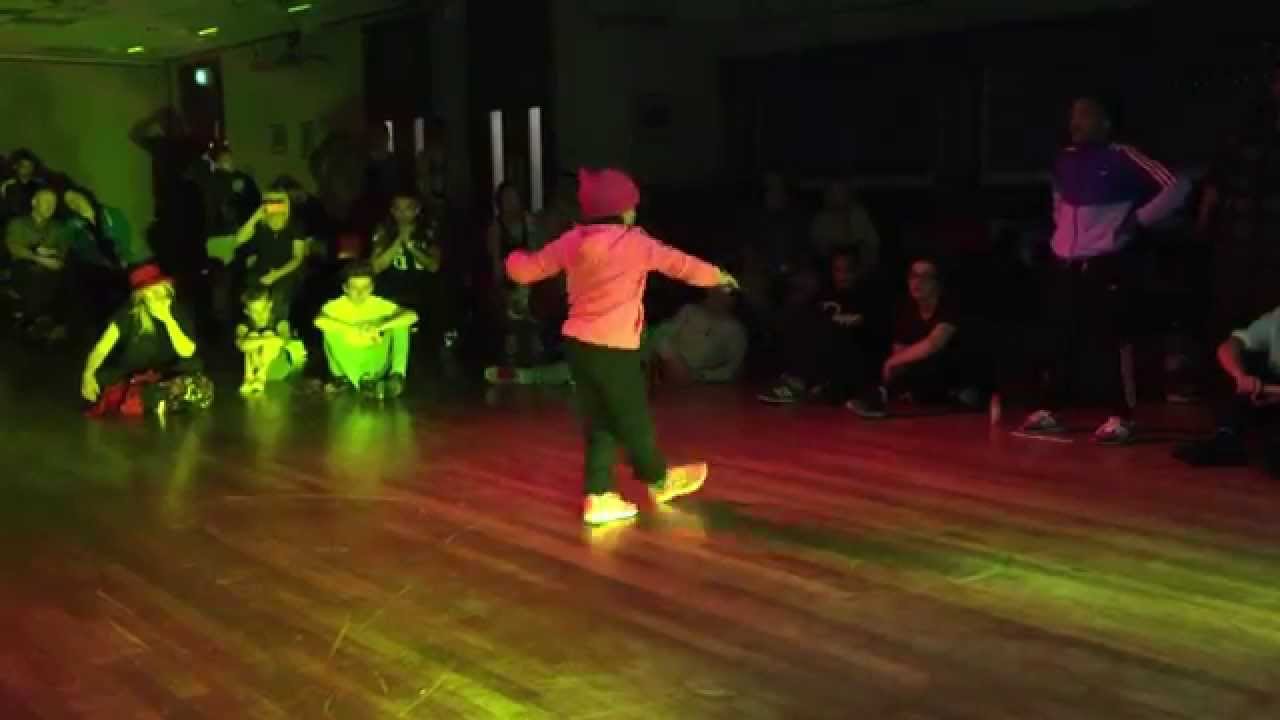 Battle Time 6. Finals Bgirl Terra (Soul Mavericks) vs Bgirl Eddie (Soul Mavericks)