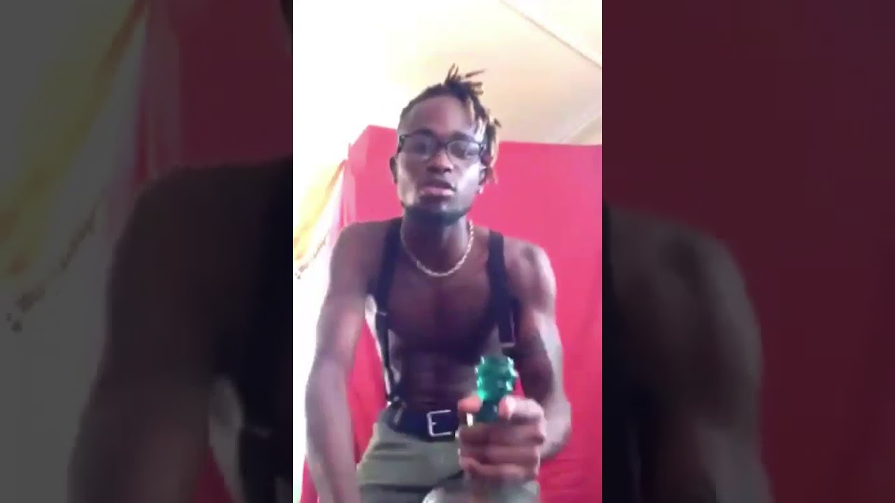 Kinky Soul doing graphics video for Self Love (behind the scenes)