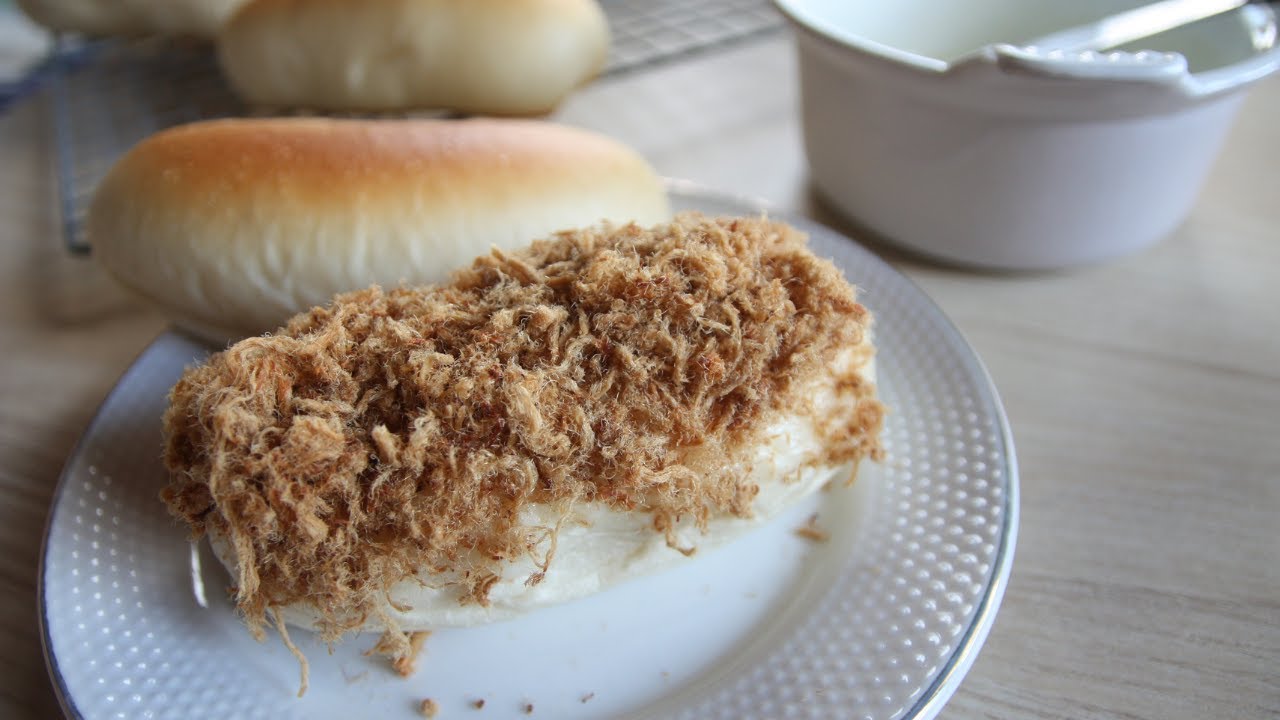 湯種肉鬆麵包 Tangzhong meat floss buns