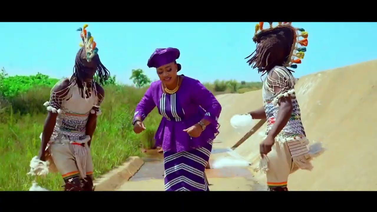 Rosalie Dembélé - Dédicace aux femmes ( clip officiel 2024 )