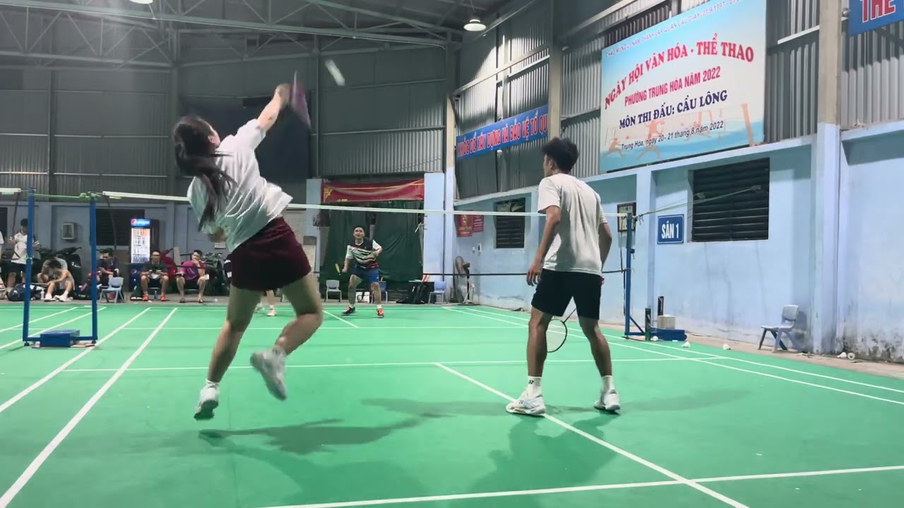 Trung Bình Yếu ? Giao Lưu Cầu Lông Sẽ Như Thế Nào ?