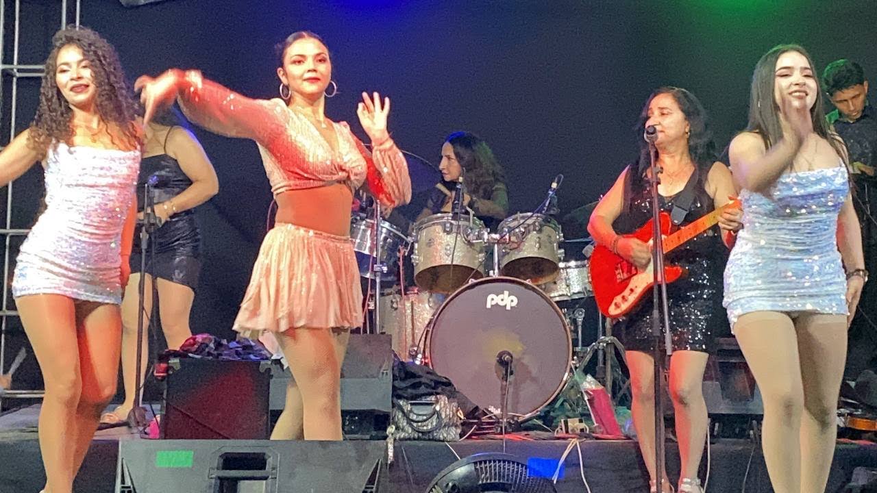 Tremendo baile nos presentaron las hermosas chicas junto a la bella Jully 😍