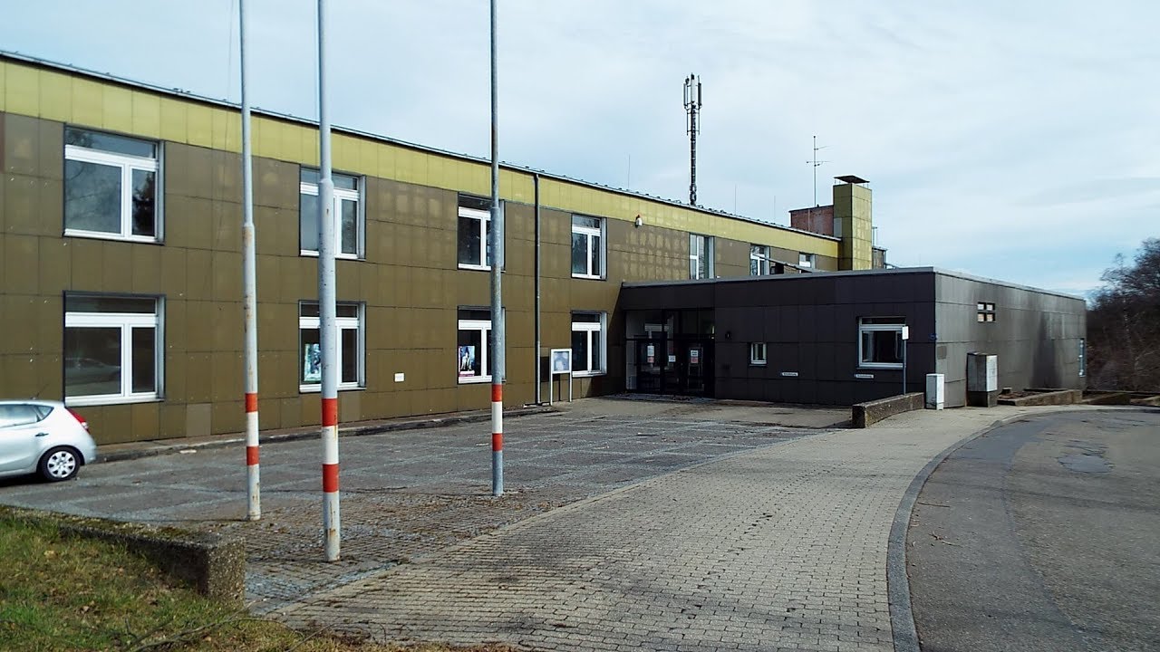 Realschule Alsdorf Ofden 2018   Letzter Gang durch die Schule vor dem Abriss