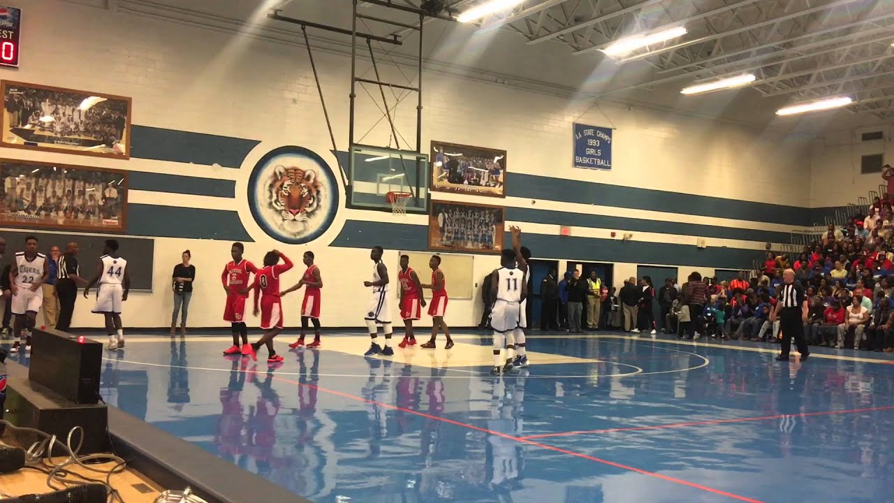 Hemingway Tigers vs Hannah Pamplico Radiers 2k16 (iPhone Footage)