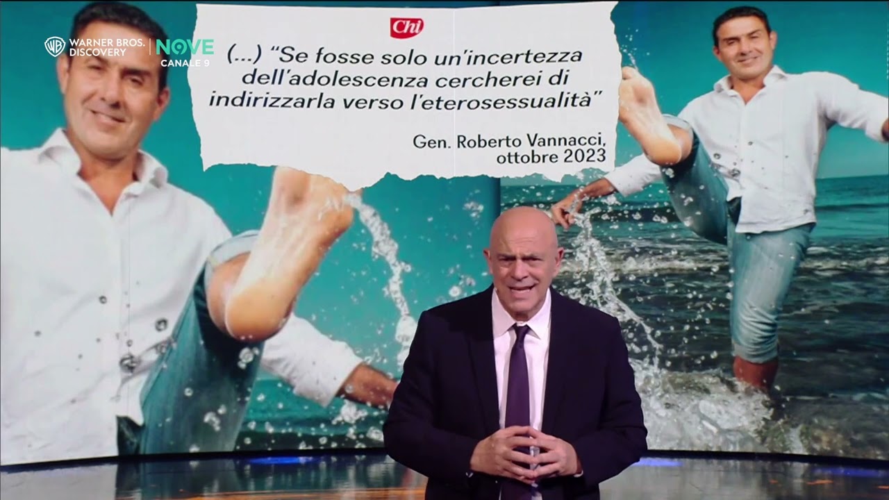 Crozza sull'ossessione del Generale Vannacci per le armi | Best of Fratelli di Crozza