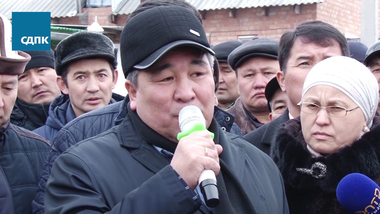 Рыскелди Момбеков: Бийлик миң кишинин үйүн сүрдүрө албайт, миң киши бийликти сүрдүрүп салышы мүмкүн
