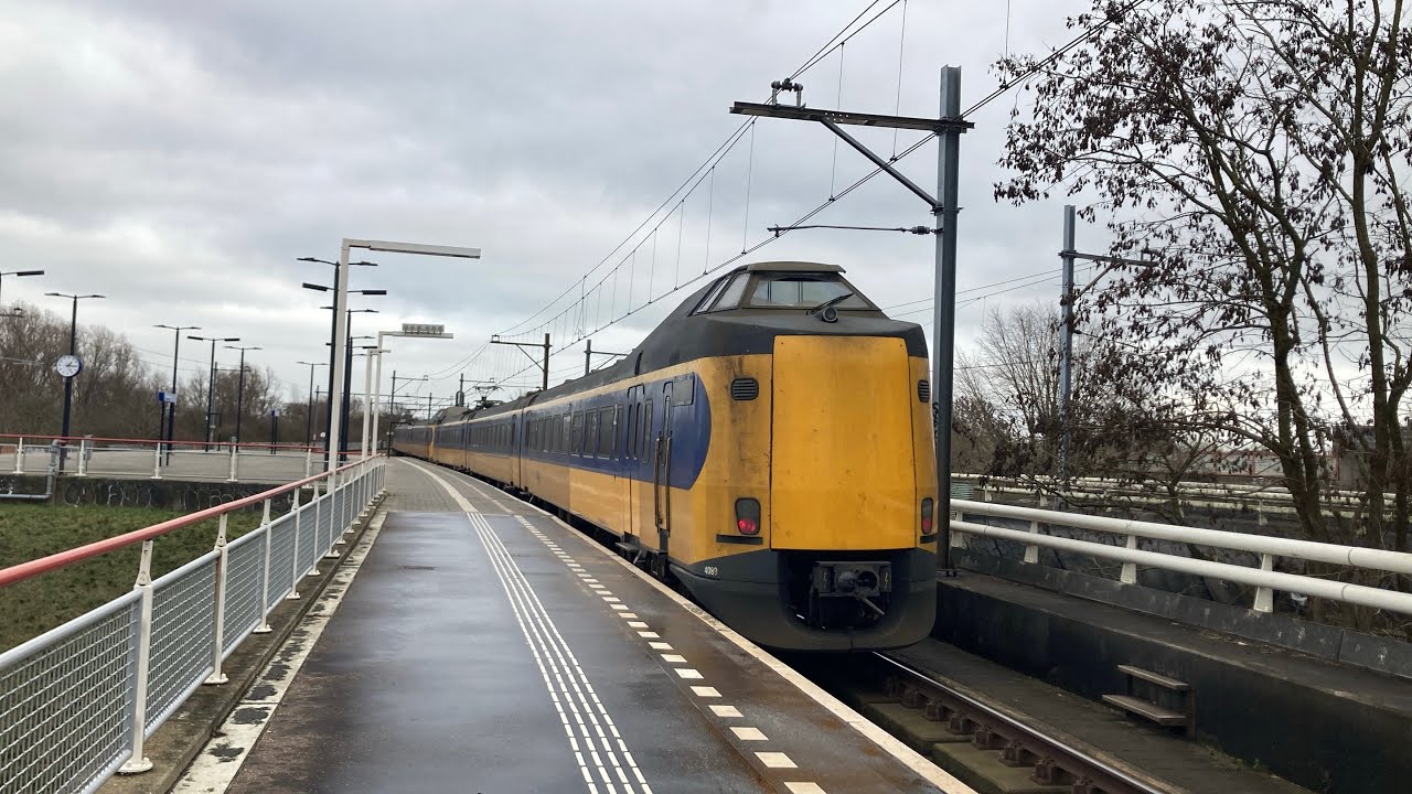 Treinen trams en metro’s in Amsterdam 