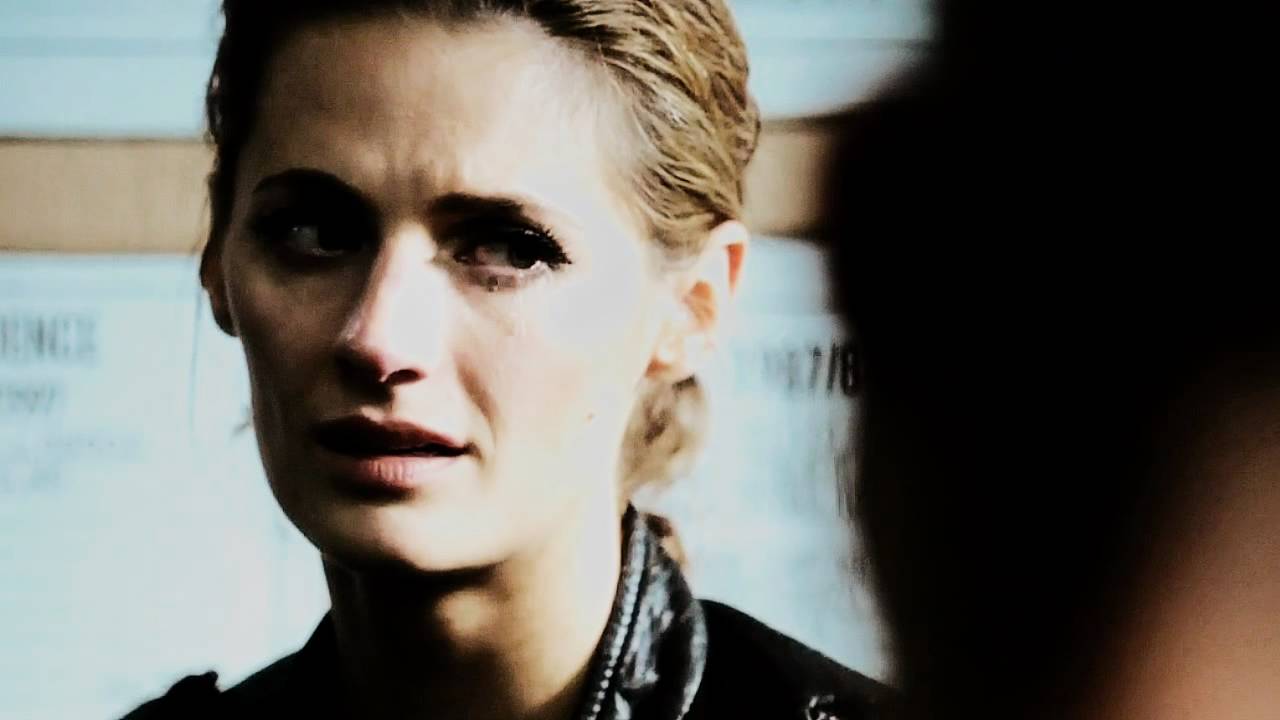 {Castle} Caught In A Deep Hole