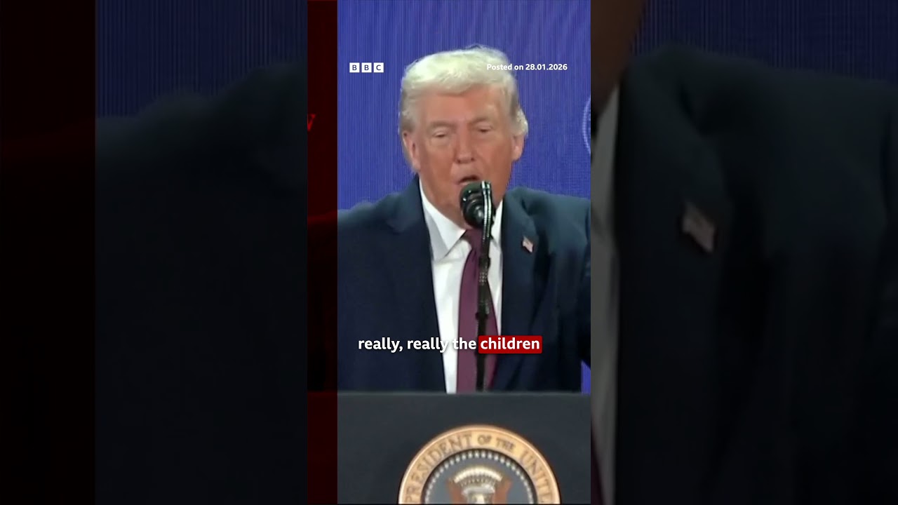 US President Trump says he 'loves' Nicki Minaj's nails. 