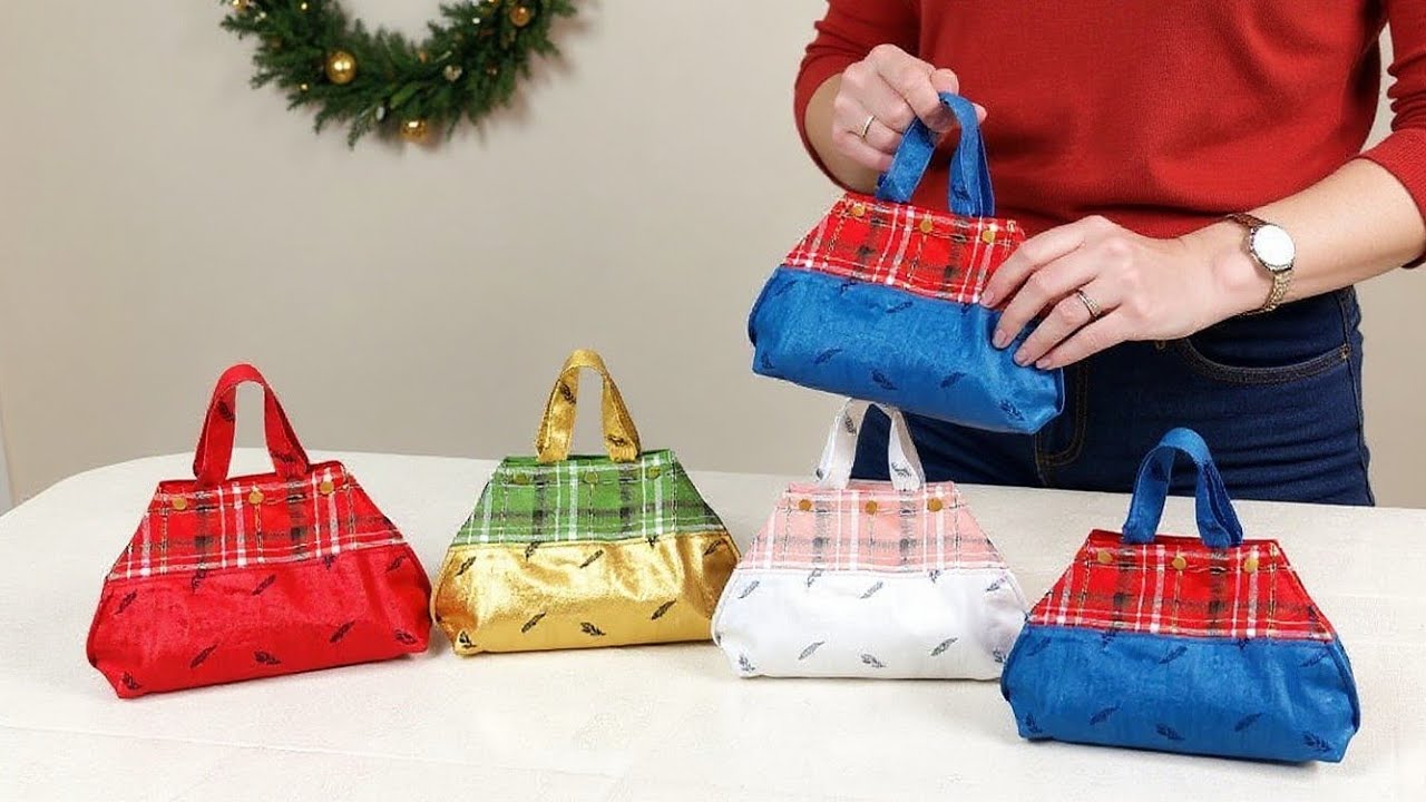 Cute Gift Bag Idea For Christmas 🎄🎁 Super Easy Way to Make a Bag 