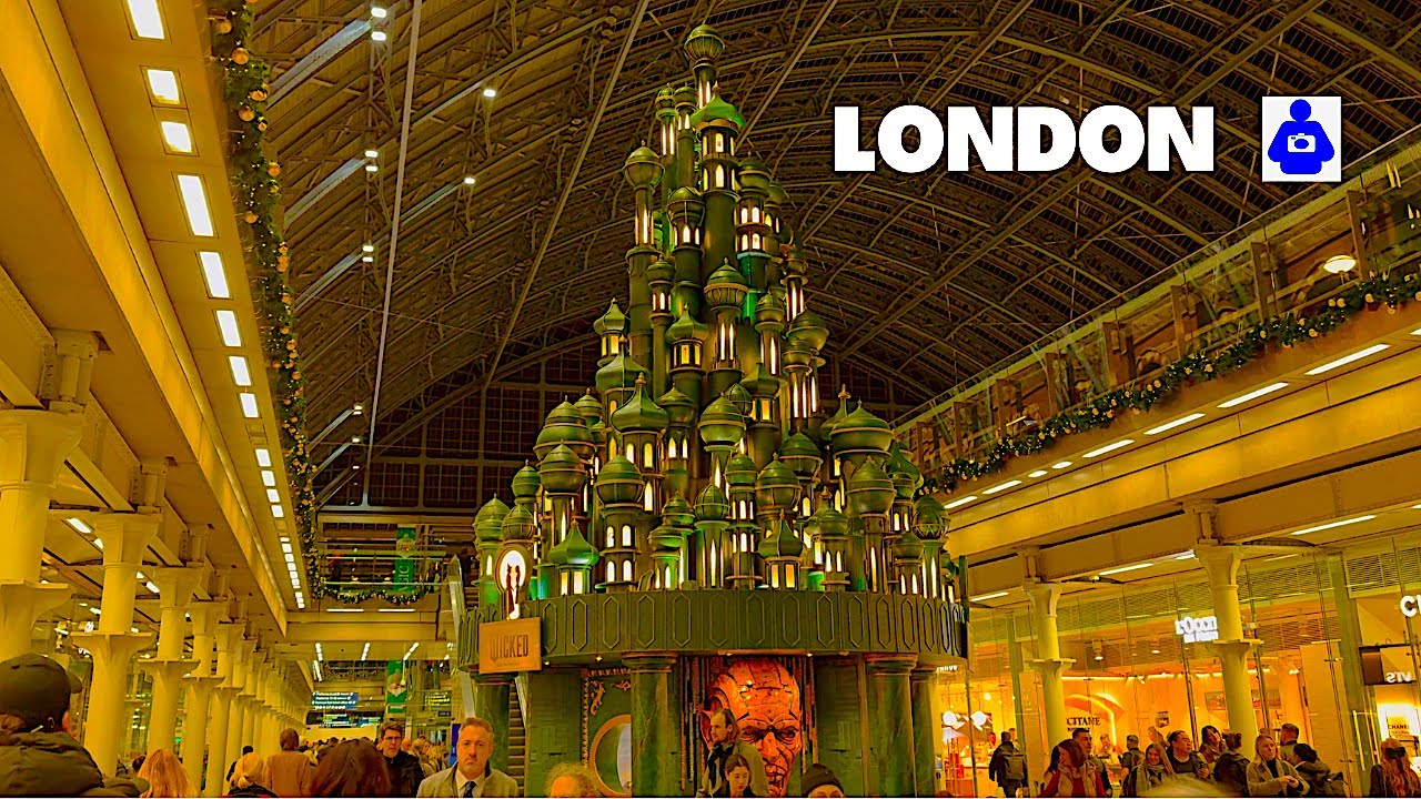 London Night Walk 🇬🇧 St Pancras Station CHRISTMAS TREE 2024 🎄 King's Cross Station to Granary Square