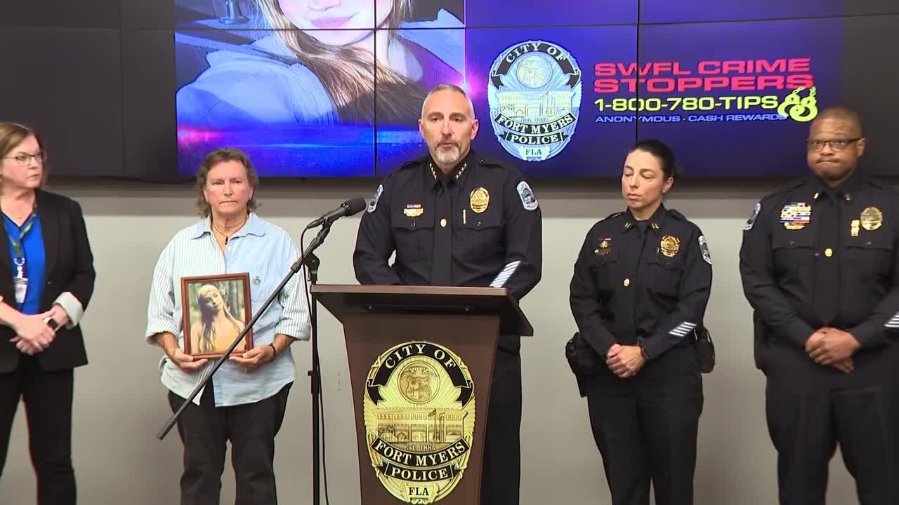 Fort Myers police hold news conference on investigation into Julia Curvo's death