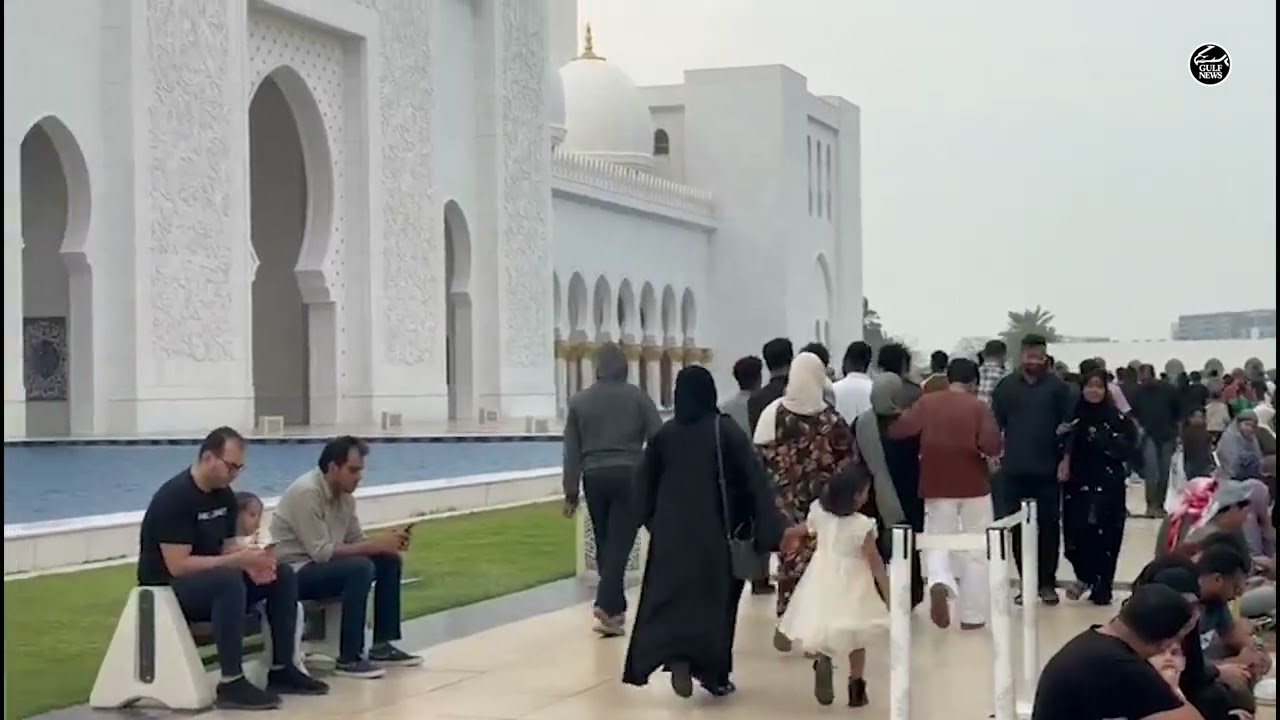 Iftar at Sheikh Zayed mosque in Abu Dhabi
