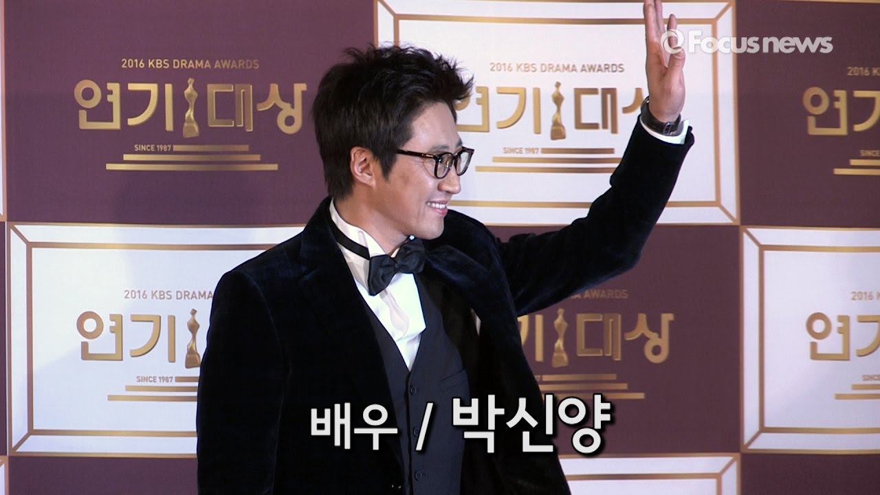 [풀영상] 박신양, 배우의 품격 돋보이는 레드카펫 (KBS연기대상 레드카펫, Park Shin Yang)