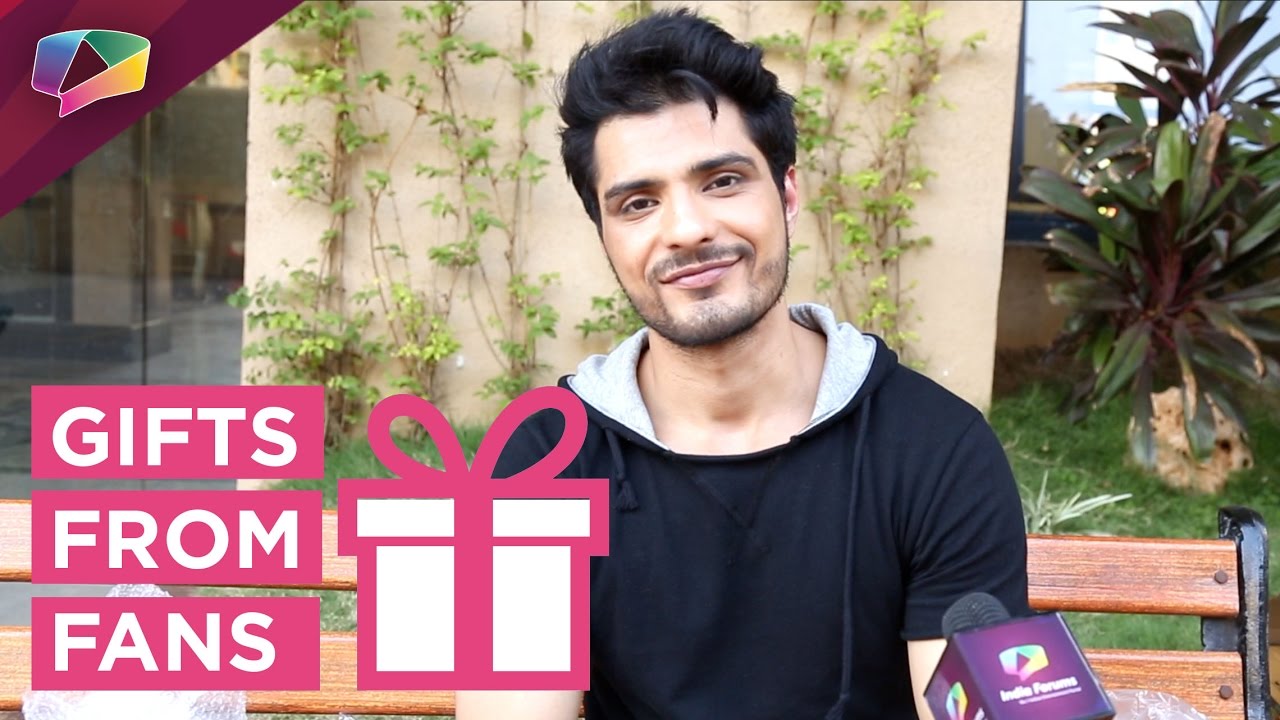 Vin Rana Receives Gifts From Fans