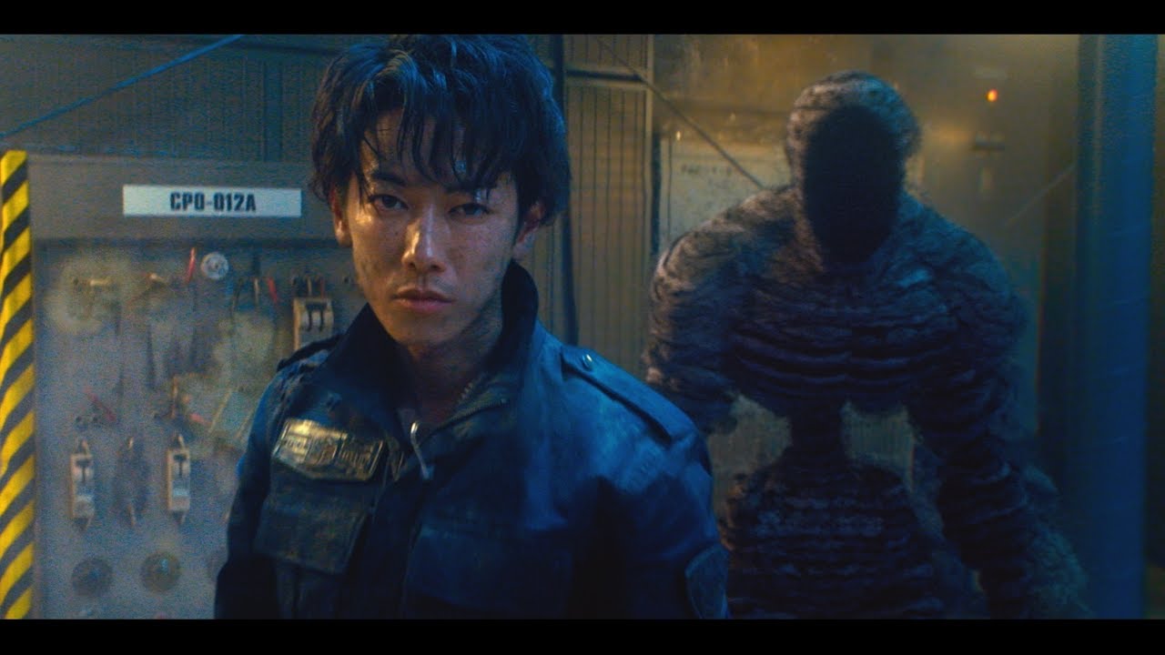 佐藤健の肉体美がすごい！実写版『亜人』予告編