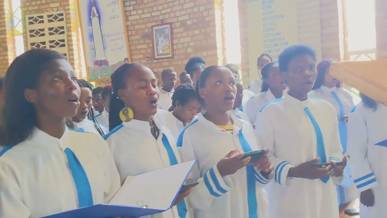 WIKWIHEBA Performed by Chorale Mater Auroris |Regio Marie