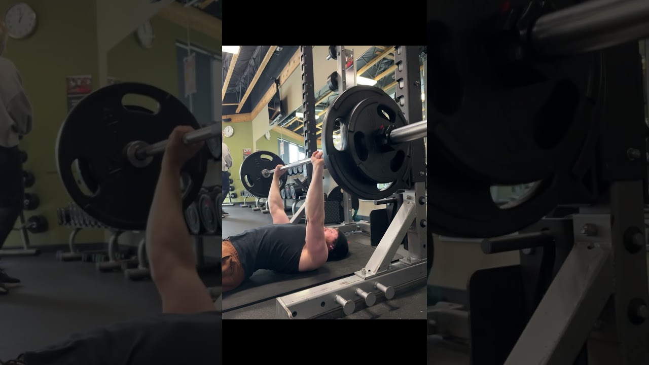Can&rsquo;t progress benchpress? Try this💯💪#benchpress#strength#athlete#fitness#gymtips ￼