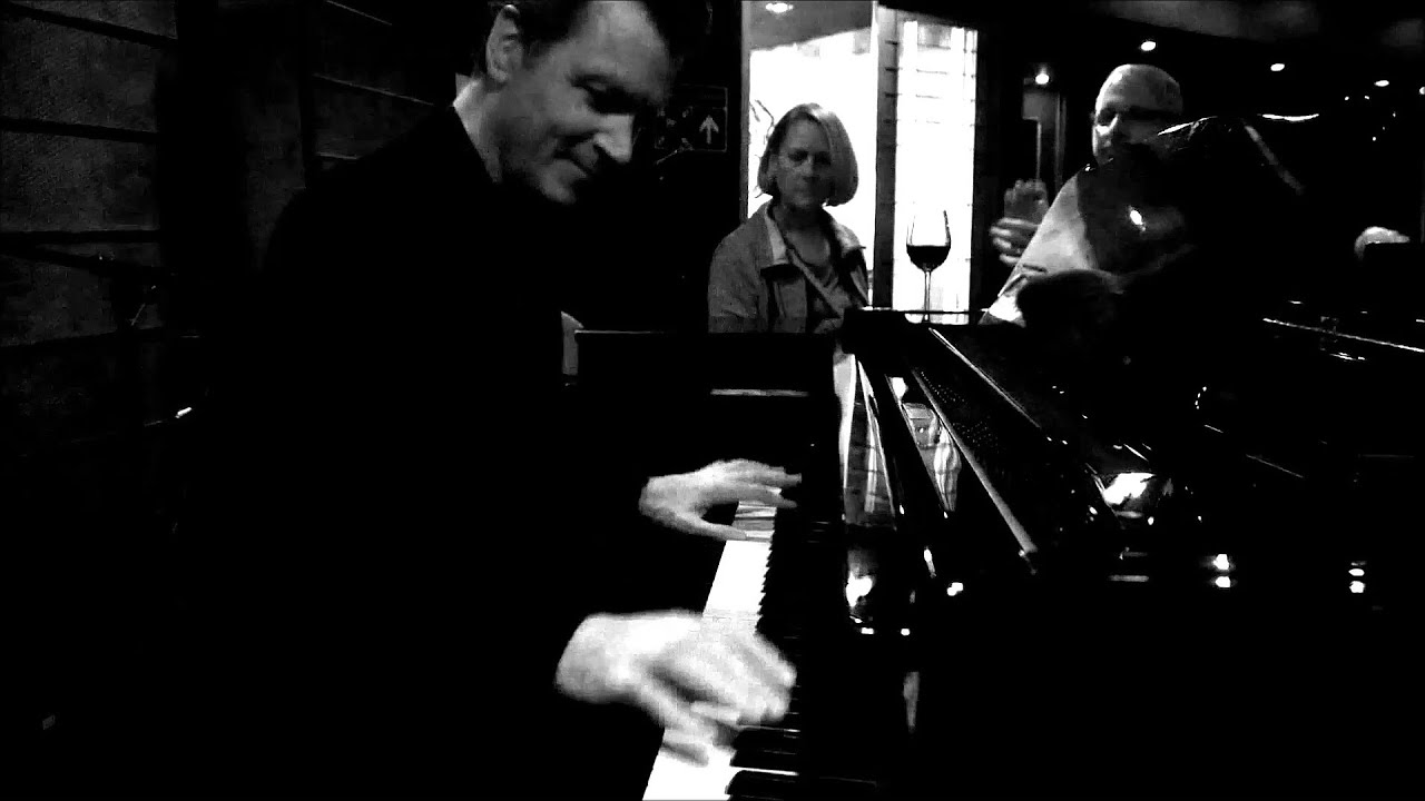 Tom West - rocking blues piano solo on the Legendary Rhythm & Blues Cruise