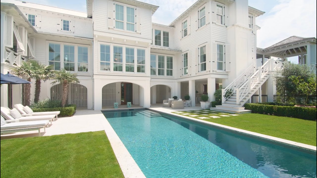 Ocean View: A Sullivan's Island Beach House