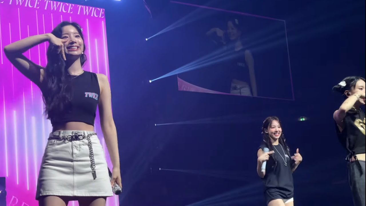230913 TT Twice Ready To Be Tour - Mercedes Benz Arena Berlin Day 1 Fancam