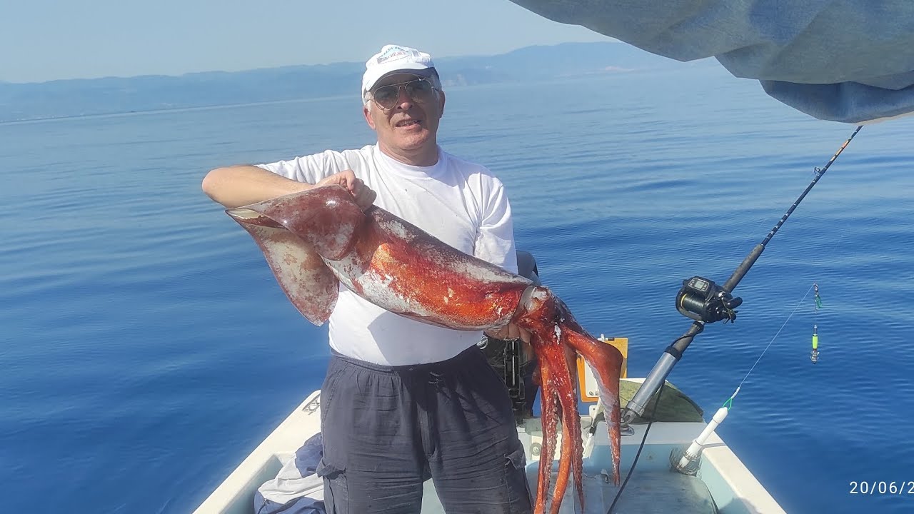 pesca a totani giganti, isole Eolie e Sicilia
