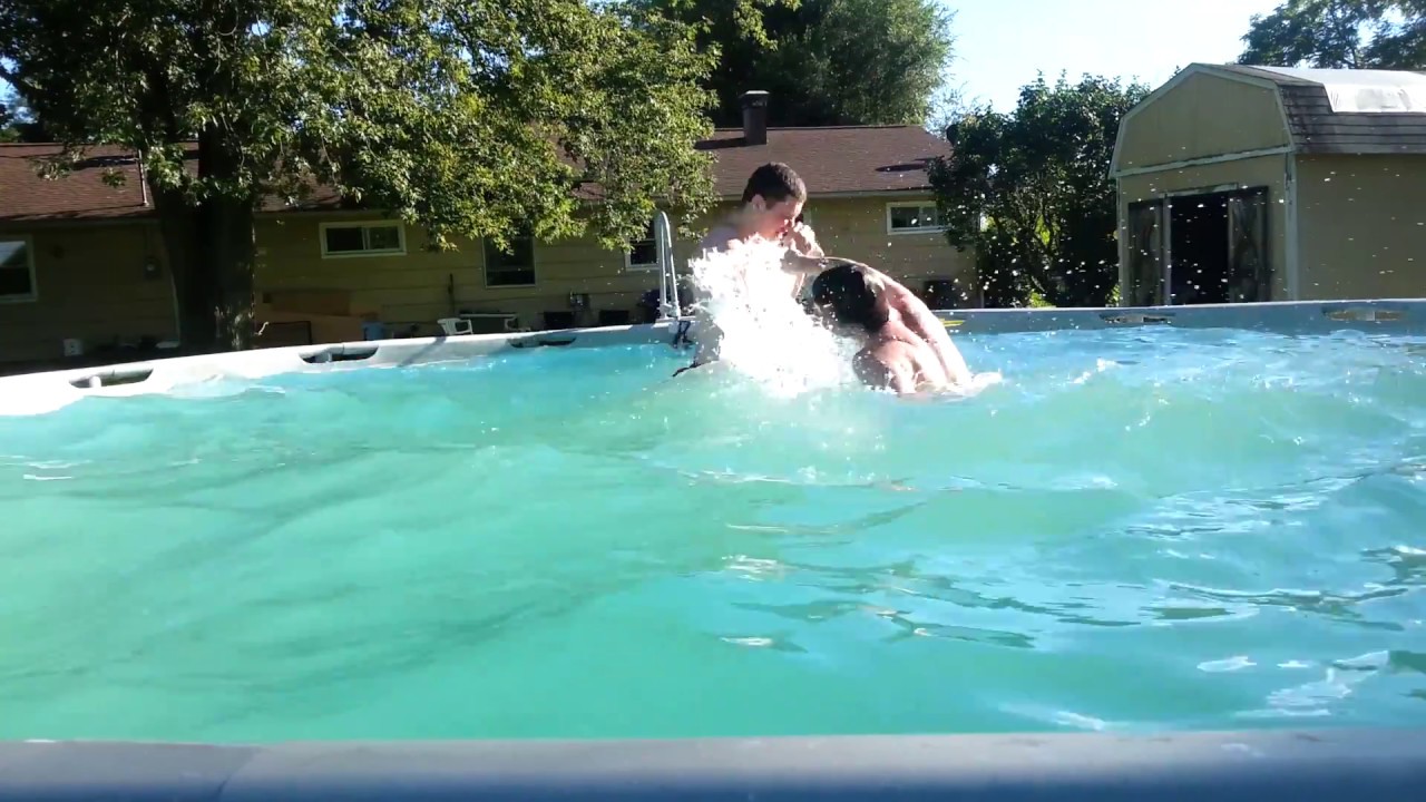 (Water Wrestling)(part 3)at(backyard)(pool slam)with(Chevymod_gaming)