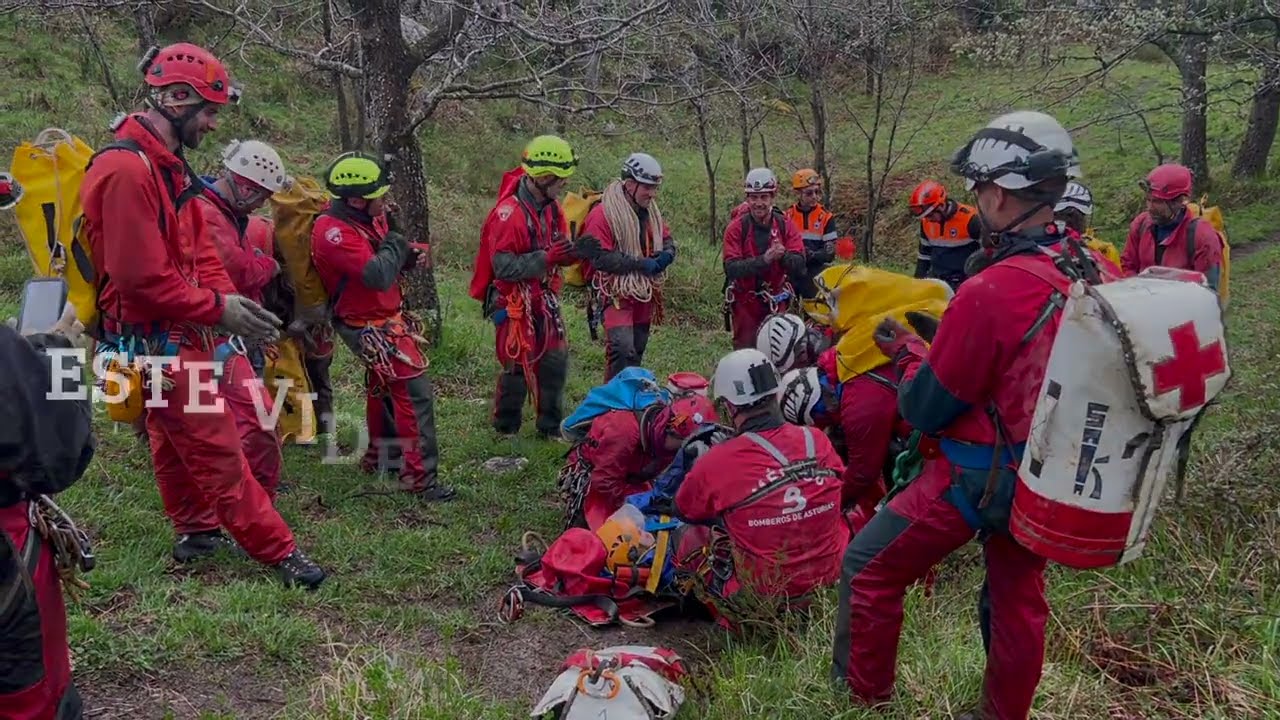 Ejercicio espeleosocorro Cantabria 2024