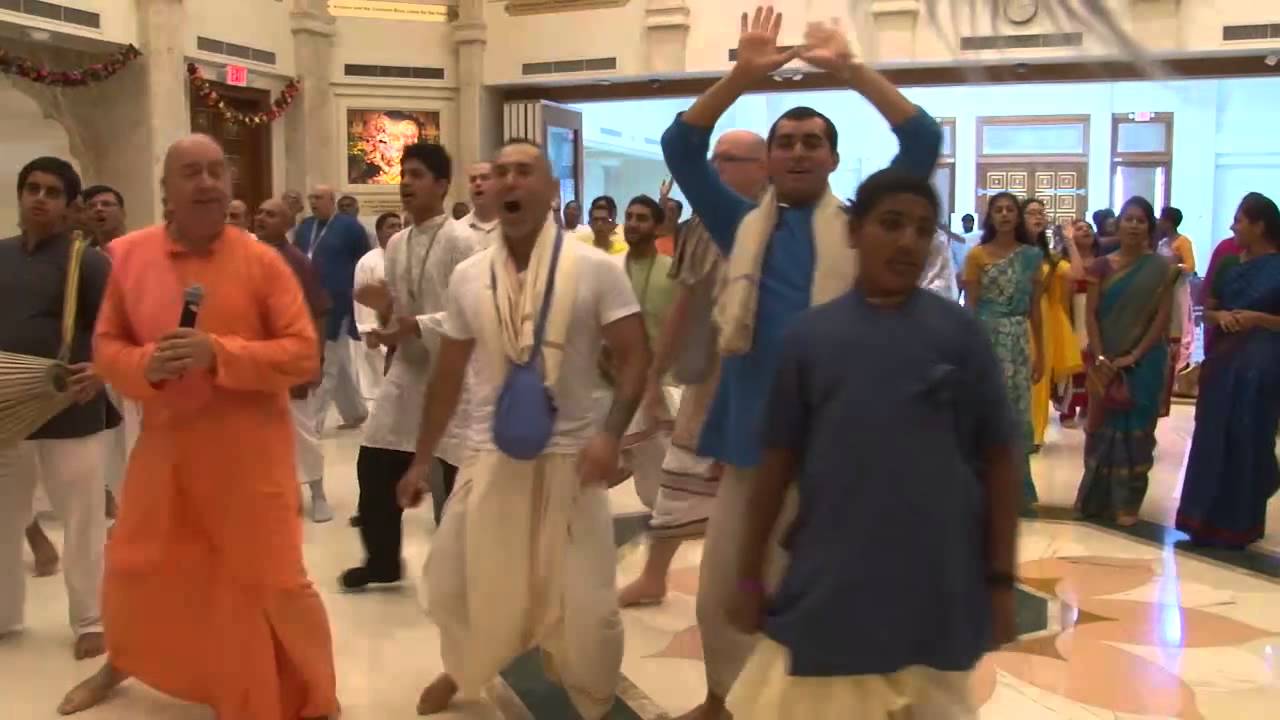 ISKCON 50: Kirtan by HH Bhaktimarga Swami