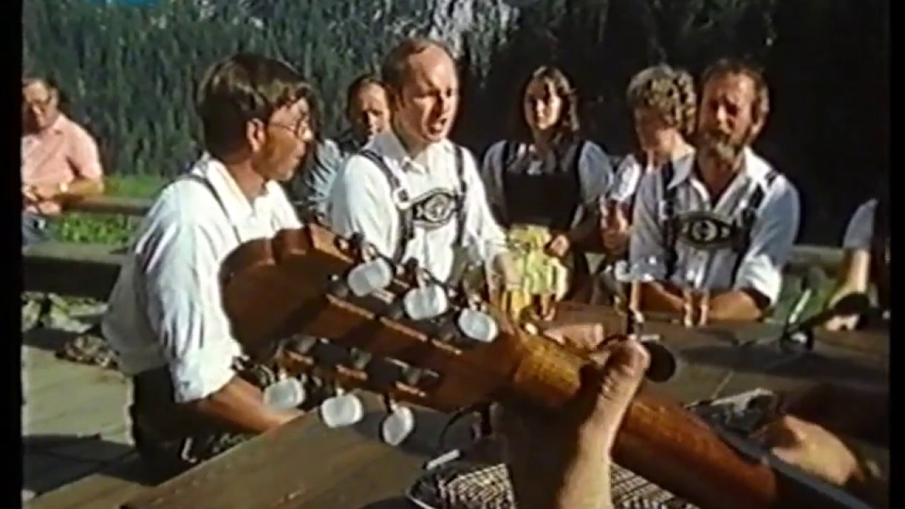 Ramsauer Sänger - An Sprung übers Wasserl (Musik auf der Alm 10)