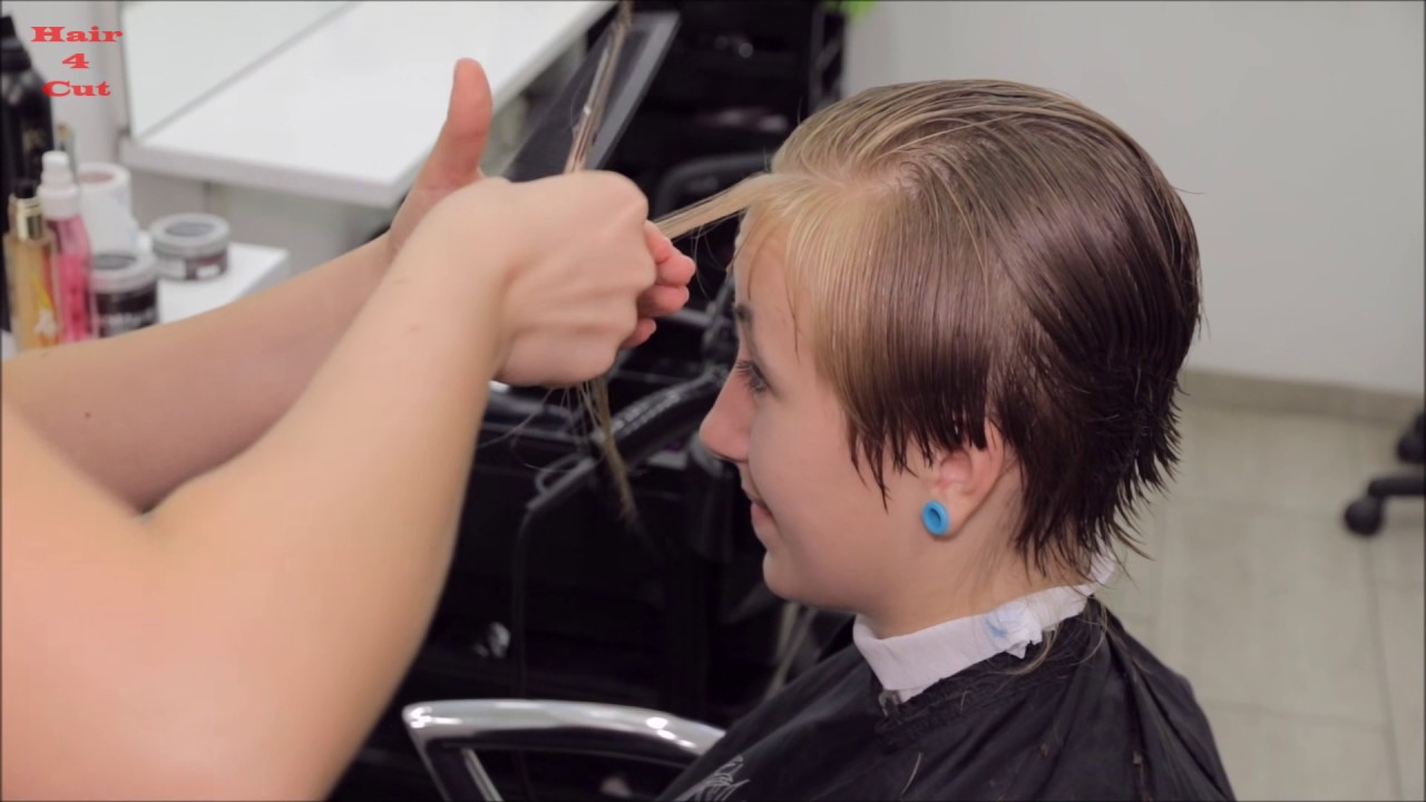 2017-34 Karolina preview - long hair cut short