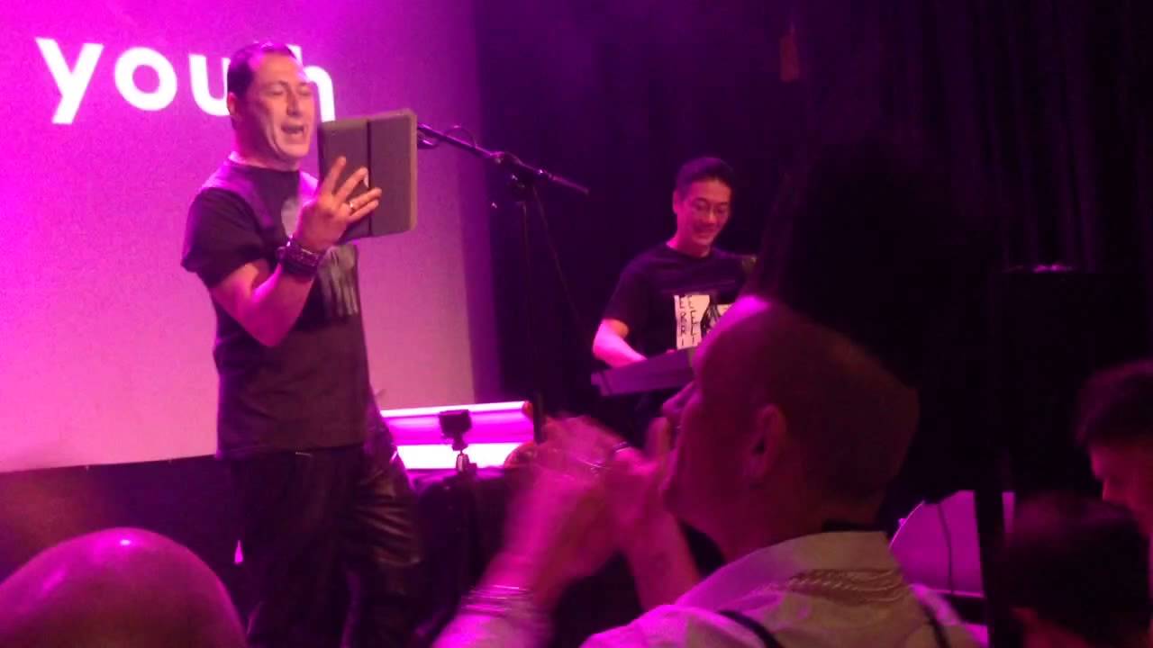 Thunderstruck (AC/DC cover) - Rational Youth (live at Babel in Malmö)