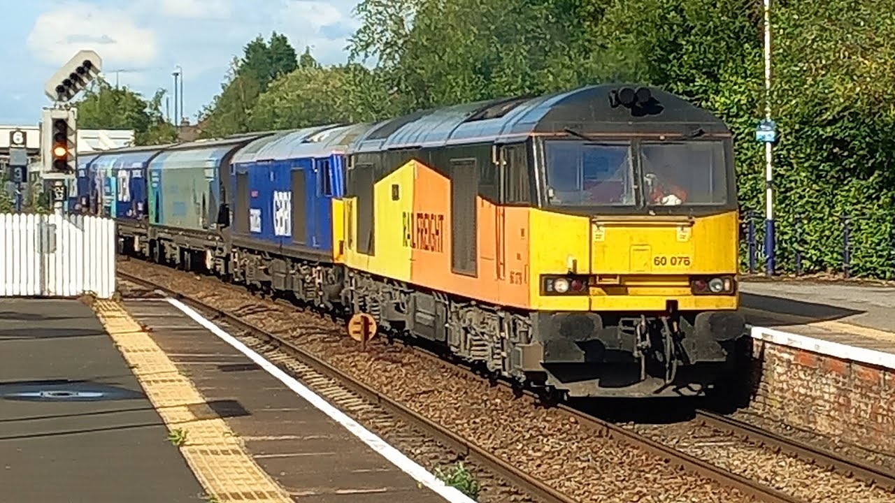 60076 & 60026 On 6M51 At Altrincham 20/8/23